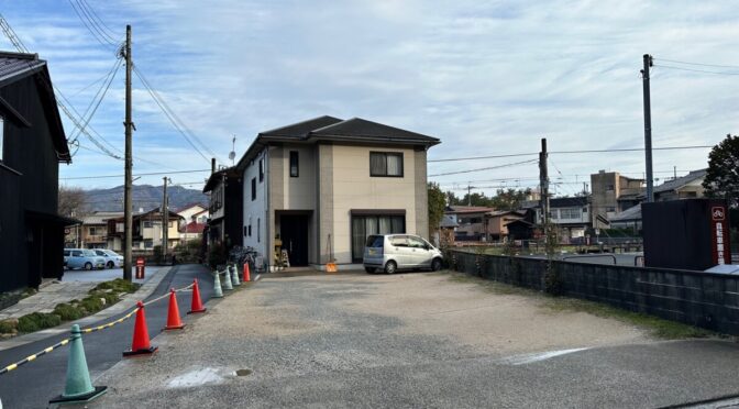 13 駐車場
